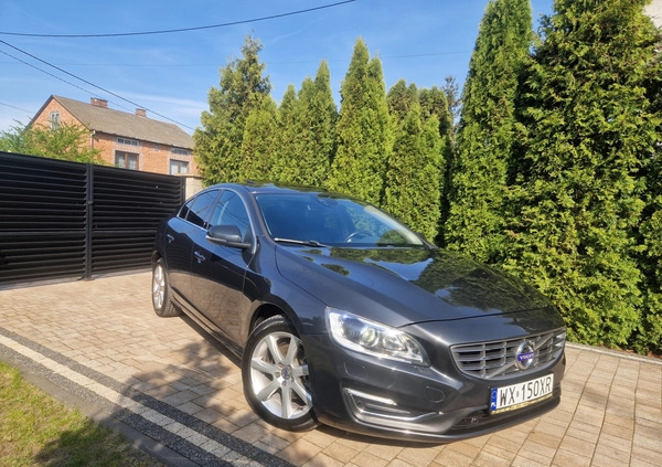 Volvo S60 cena 49900 przebieg: 200000, rok produkcji 2016 z Jędrzejów małe 704